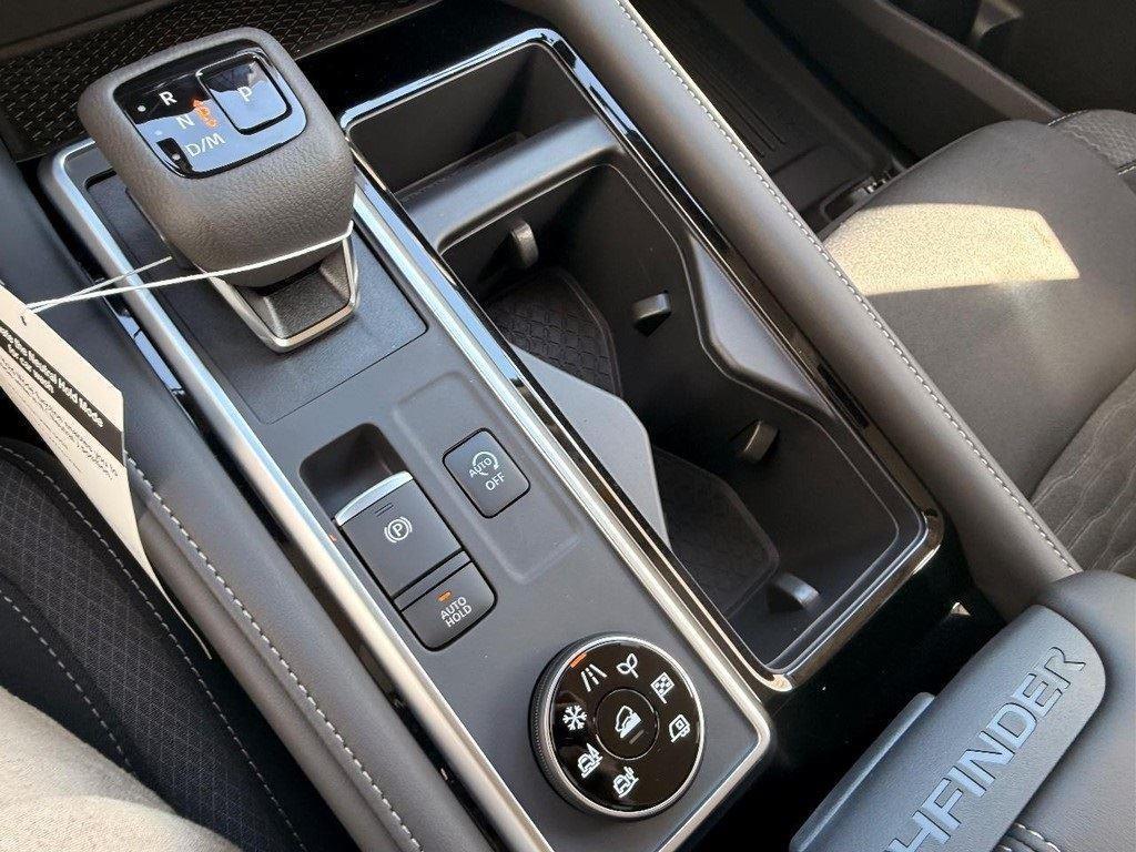 new 2025 Nissan Pathfinder car, priced at $36,121