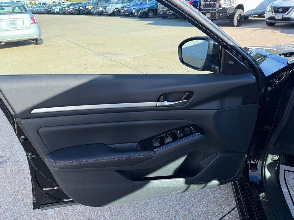 new 2025 Nissan Altima car, priced at $24,844