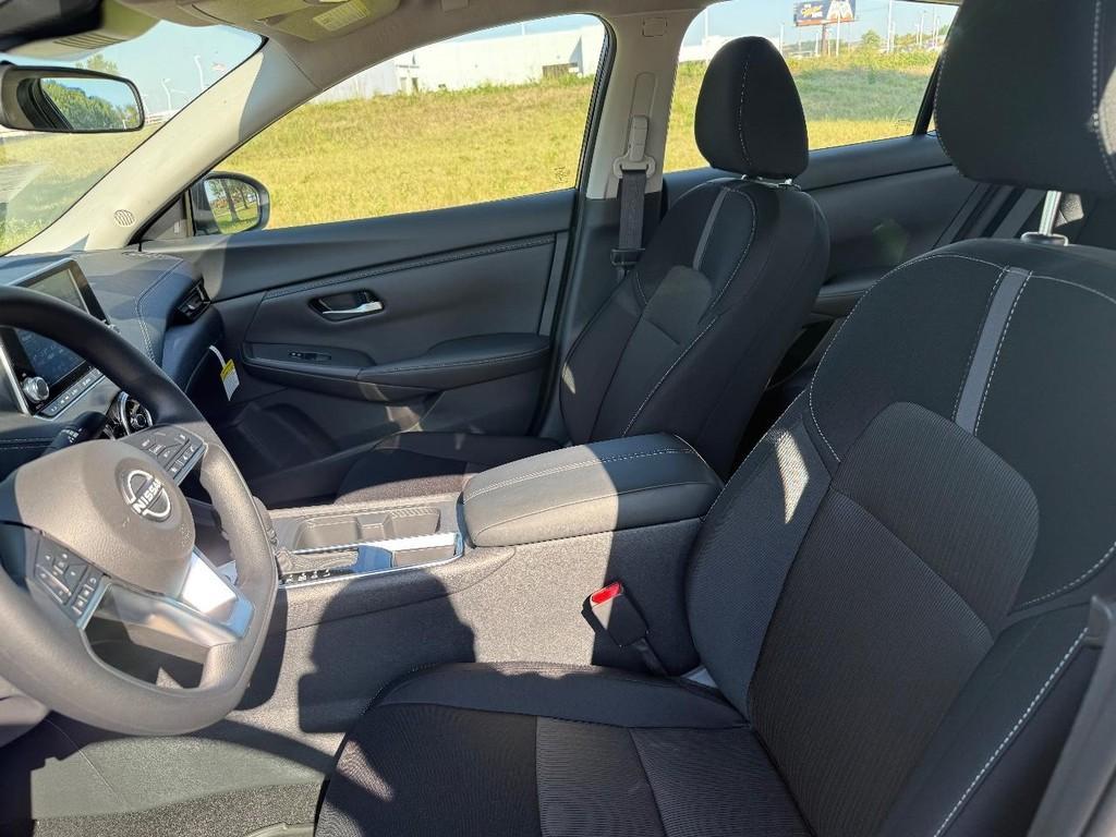 new 2025 Nissan Sentra car, priced at $22,136