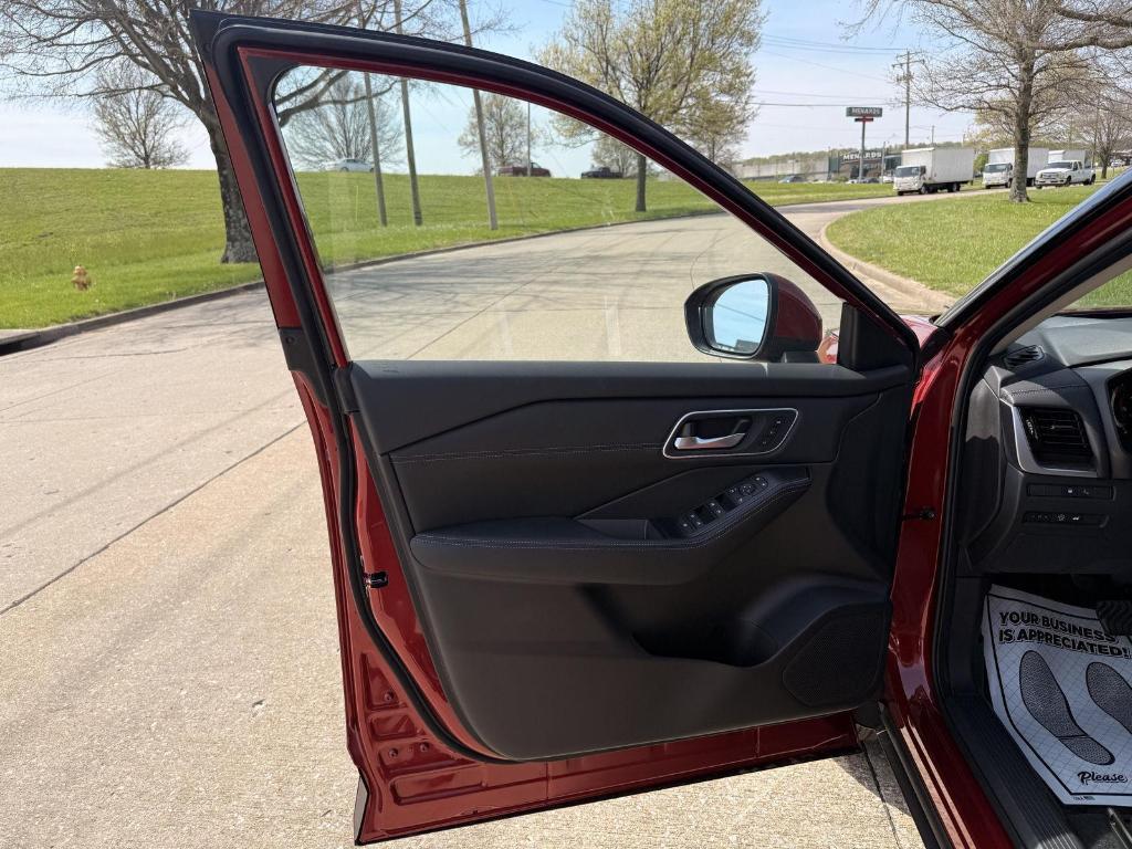new 2026 Nissan Rogue car, priced at $36,227