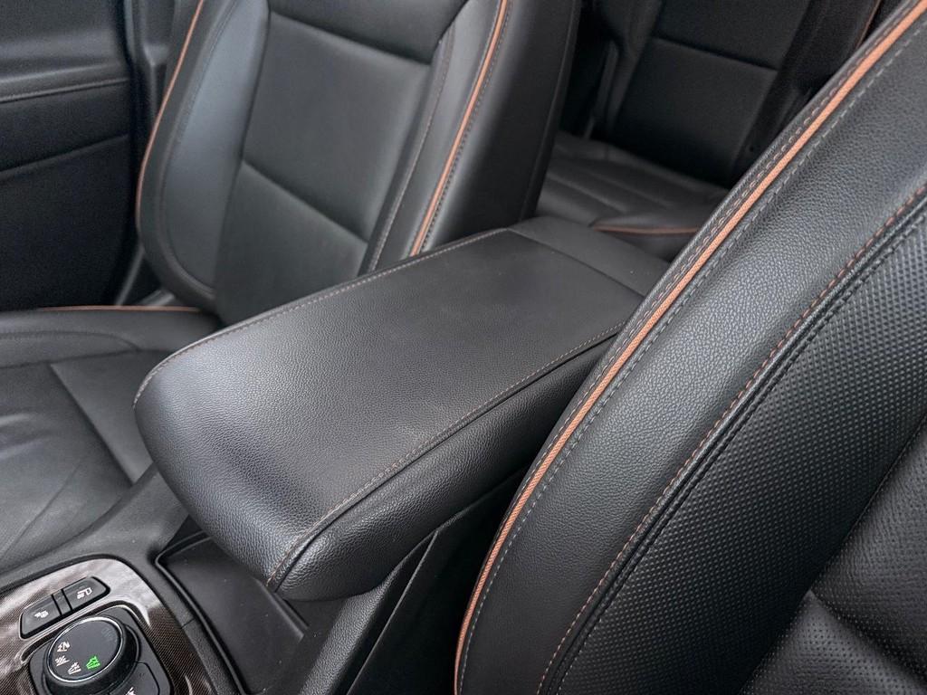 used 2023 GMC Acadia car, priced at $32,274