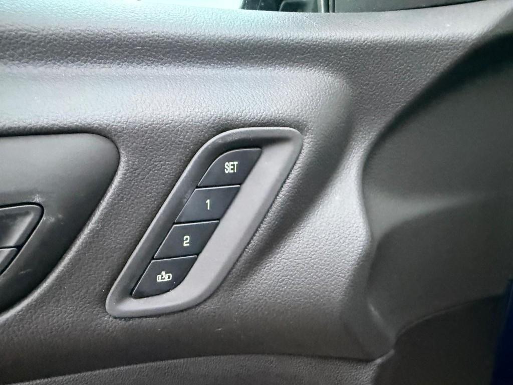 used 2023 GMC Acadia car, priced at $32,274