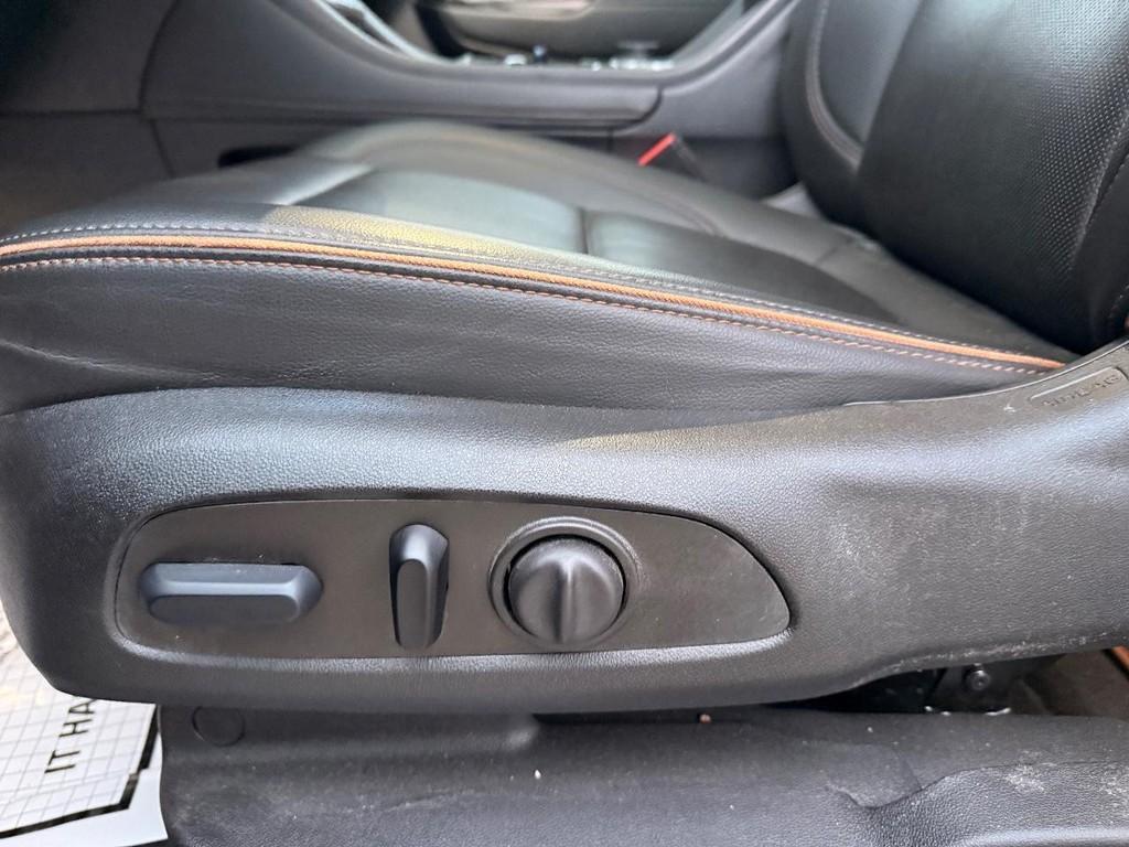 used 2023 GMC Acadia car, priced at $32,274