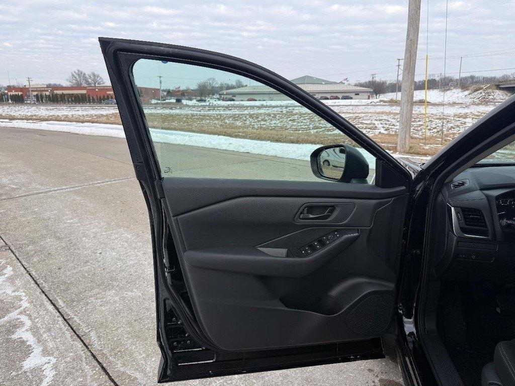 new 2026 Nissan Rogue car, priced at $26,528