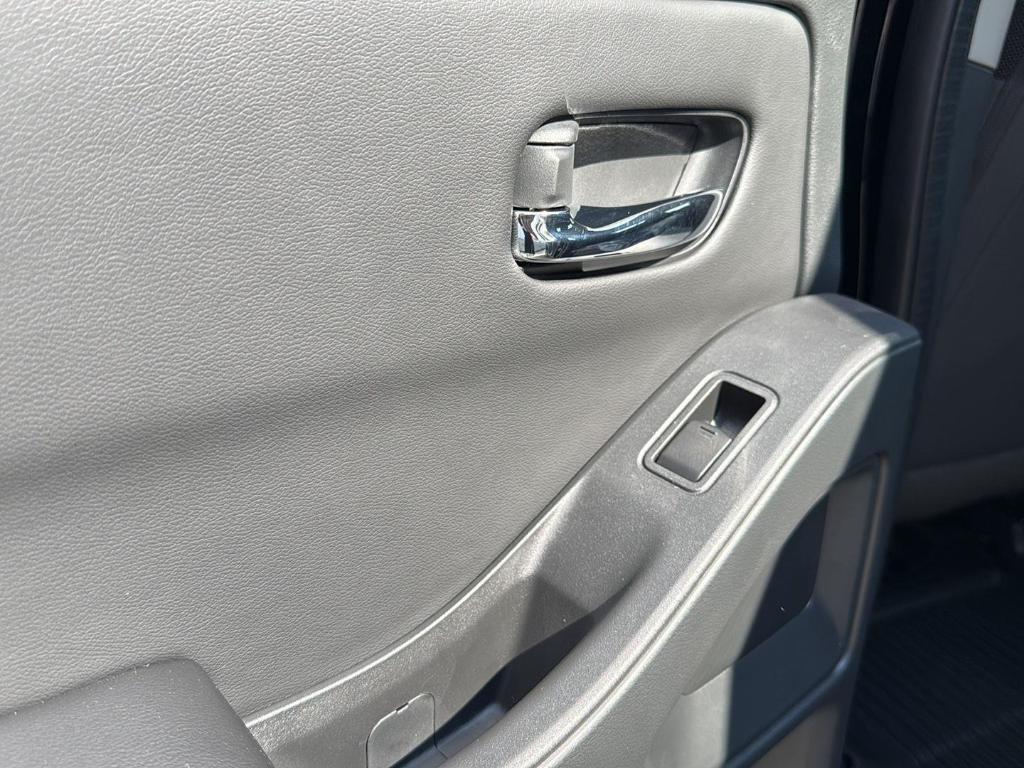new 2026 Nissan Frontier car, priced at $38,956