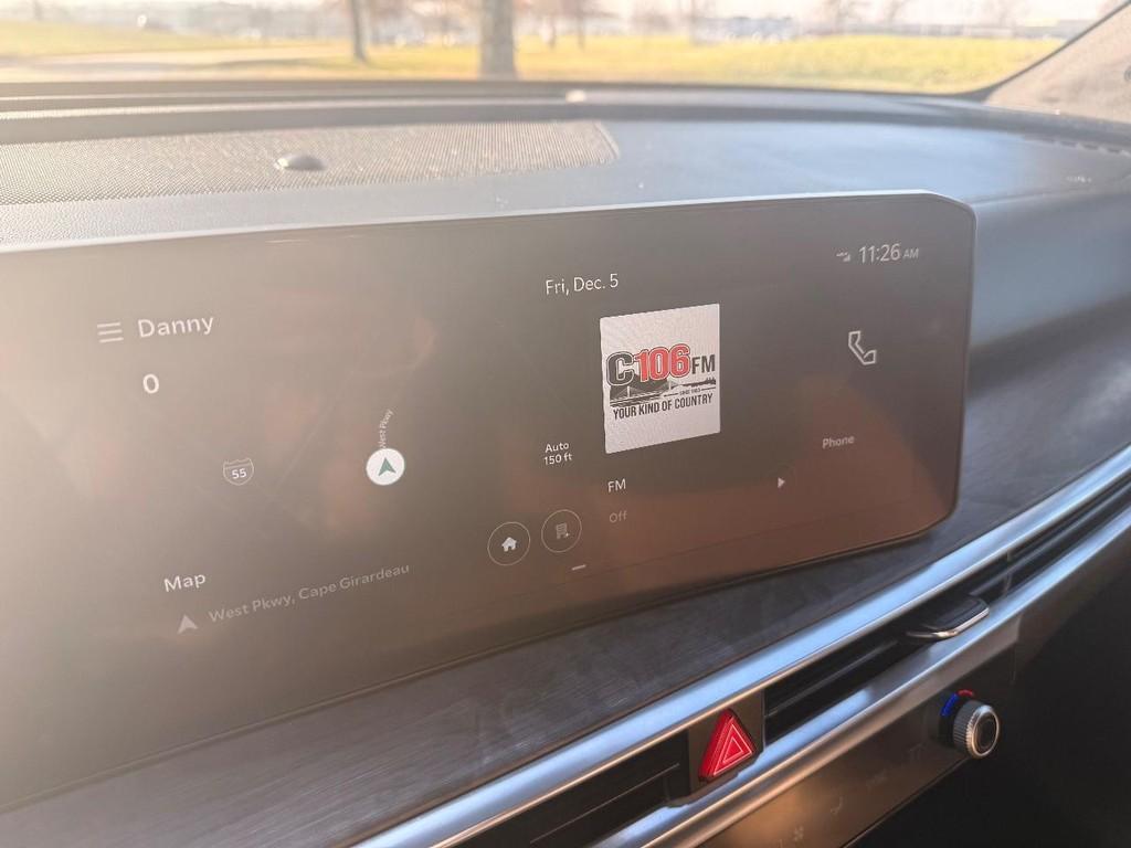 used 2024 Kia Sorento car, priced at $34,728