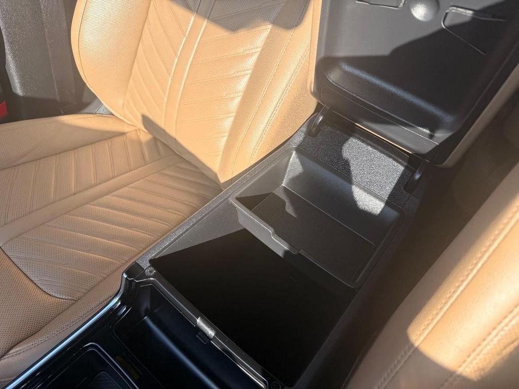 used 2024 Kia Sorento car, priced at $34,728