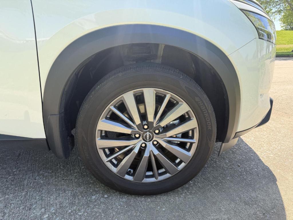 used 2023 Nissan Pathfinder car, priced at $37,151