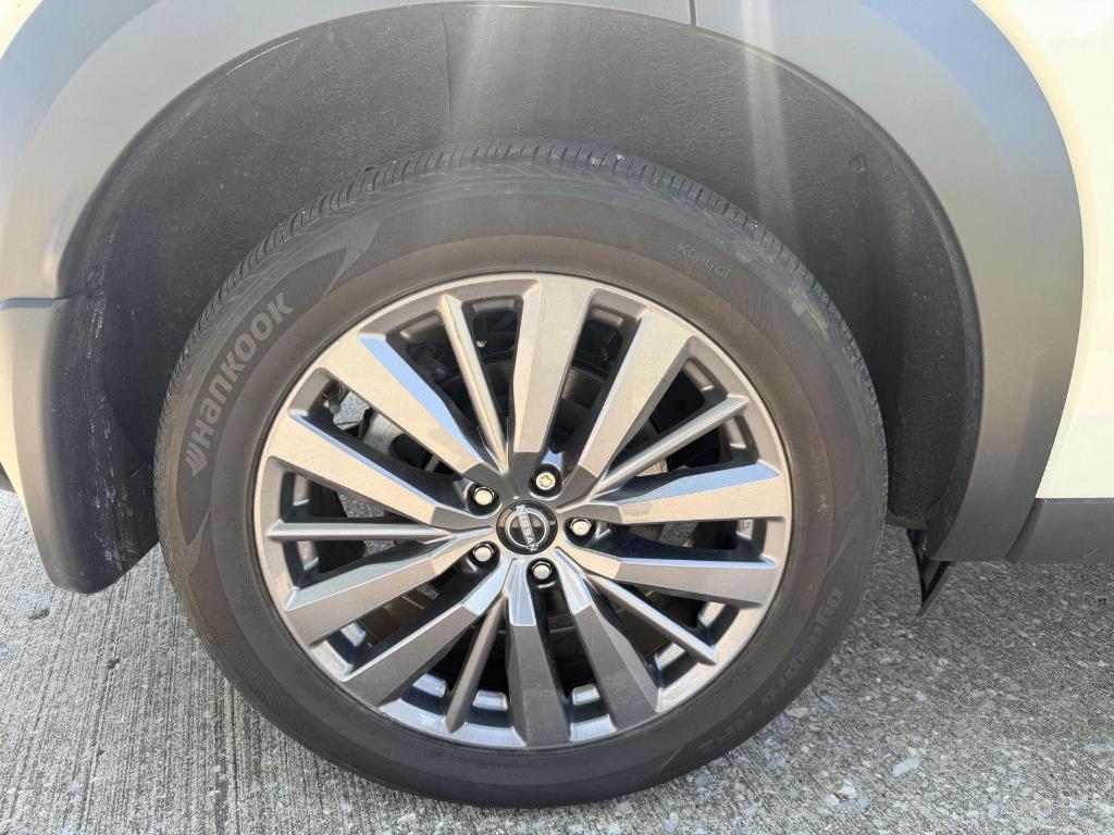 used 2023 Nissan Pathfinder car, priced at $37,151