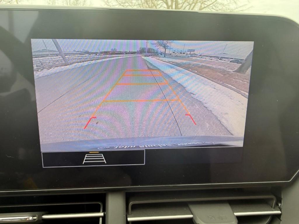 used 2024 Chevrolet Trax car, priced at $22,116