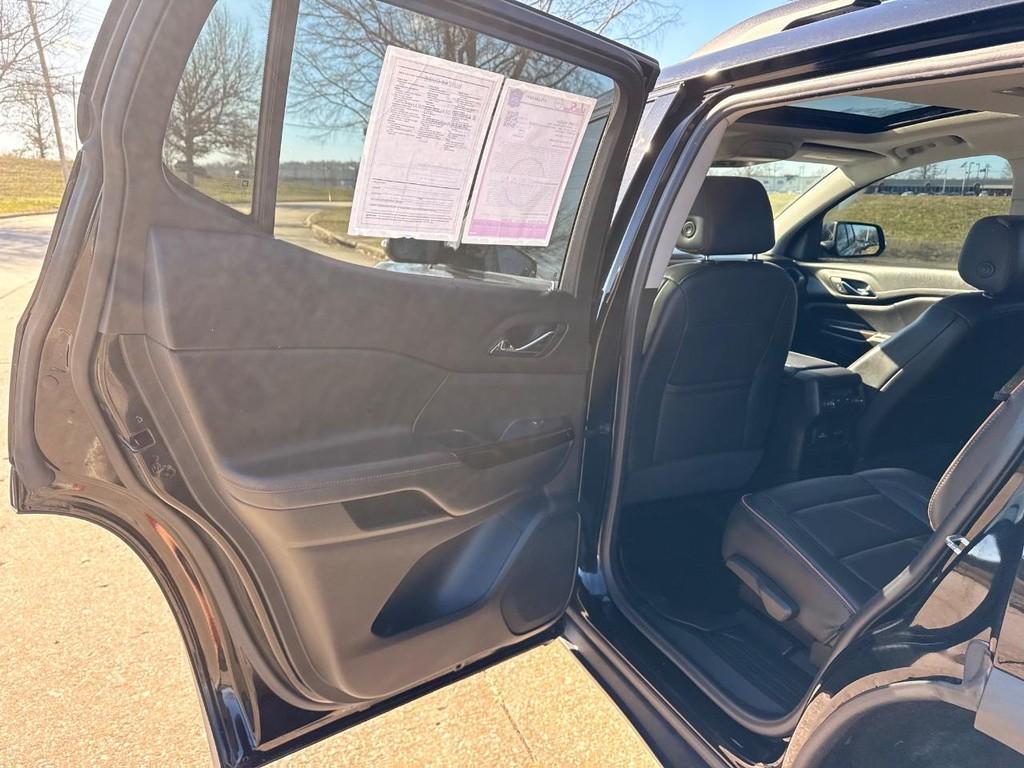 used 2021 GMC Acadia car, priced at $22,145