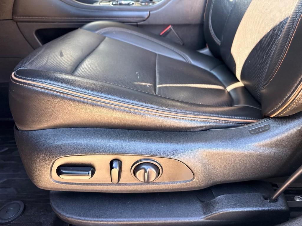 used 2021 GMC Acadia car, priced at $22,145