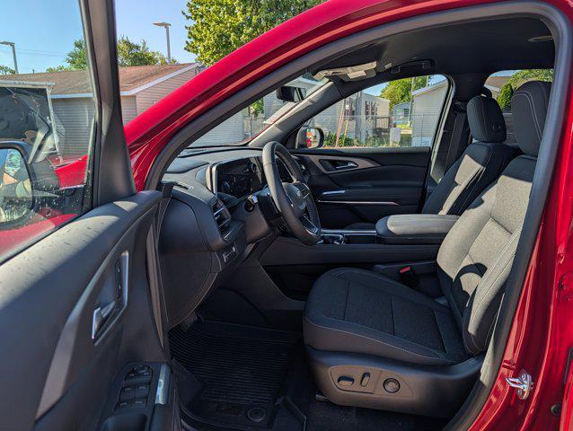 new 2026 Chevrolet Traverse car, priced at $44,515
