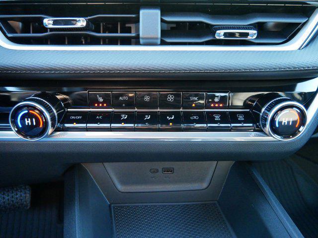 new 2026 Chevrolet Equinox car, priced at $33,040