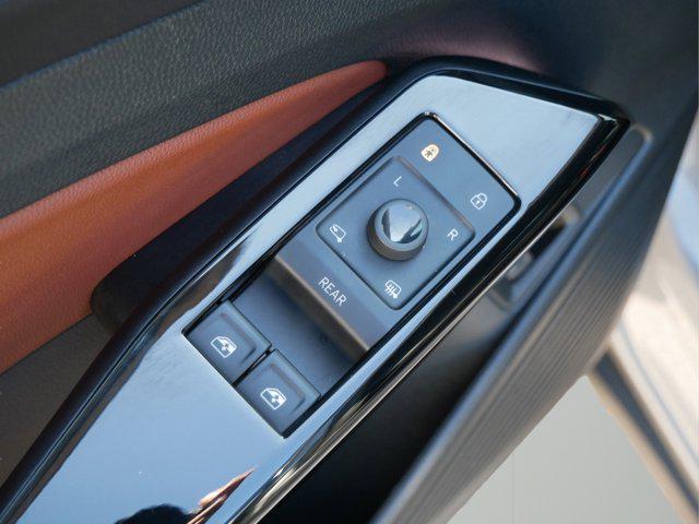 used 2022 Volkswagen ID.4 car, priced at $20,999