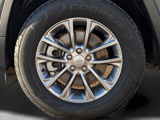 used 2021 Jeep Cherokee car, priced at $19,999