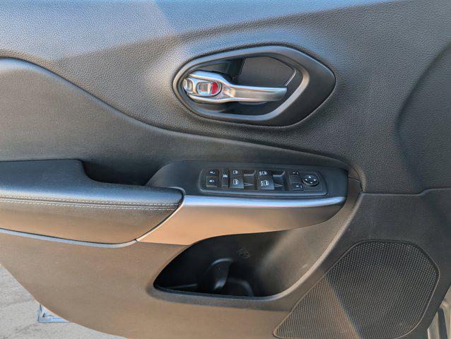 used 2021 Jeep Cherokee car, priced at $19,999