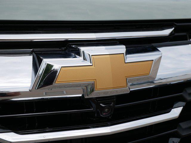 new 2026 Chevrolet Equinox car, priced at $32,990