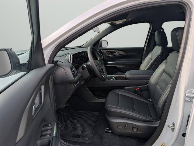 new 2026 Chevrolet Traverse car, priced at $47,780