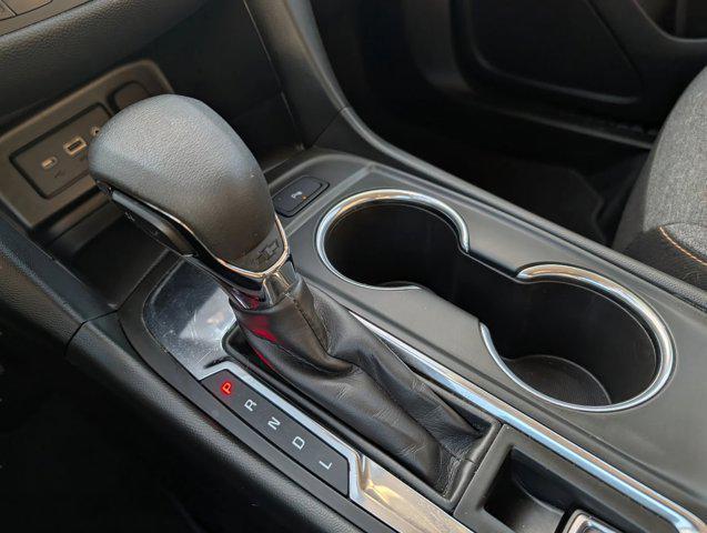 used 2022 Chevrolet Equinox car, priced at $19,999