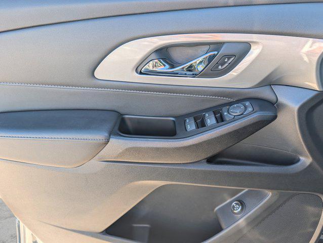 used 2023 Chevrolet Traverse car, priced at $28,999