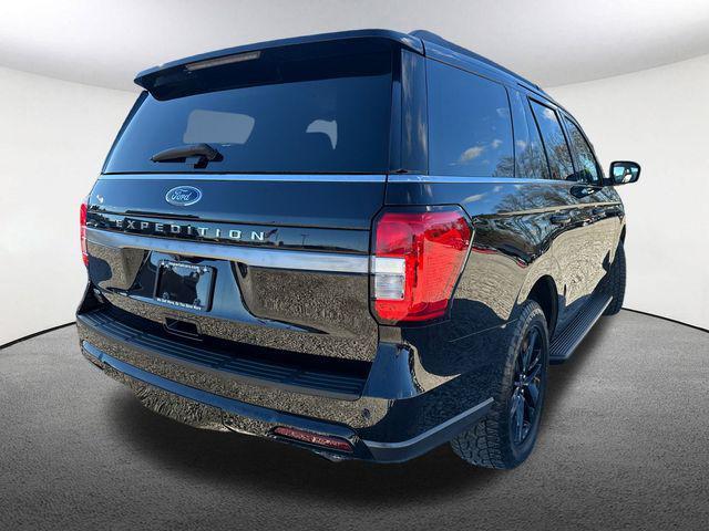 used 2024 Ford Expedition car, priced at $52,647