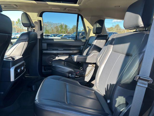 used 2024 Ford Expedition car, priced at $52,647