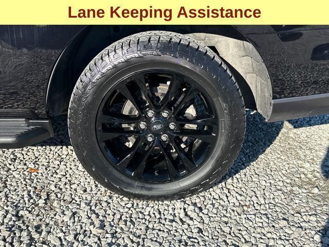 used 2024 Ford Expedition car, priced at $52,647