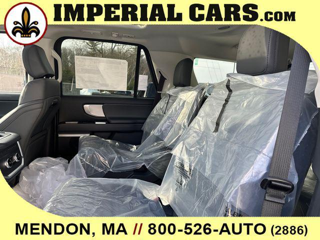new 2025 Ford Expedition car, priced at $70,166