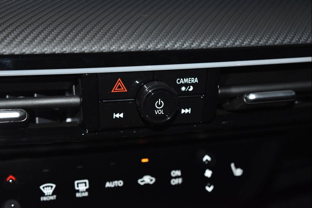 new 2025 Nissan Kicks car, priced at $30,627