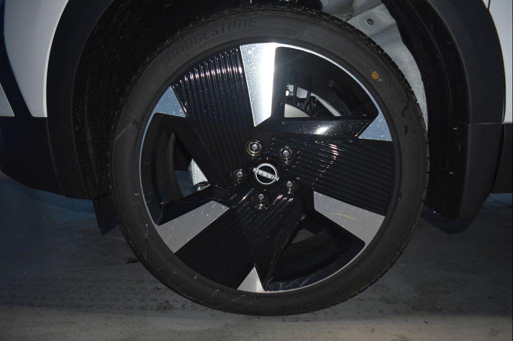 new 2026 Nissan Kicks car, priced at $29,921