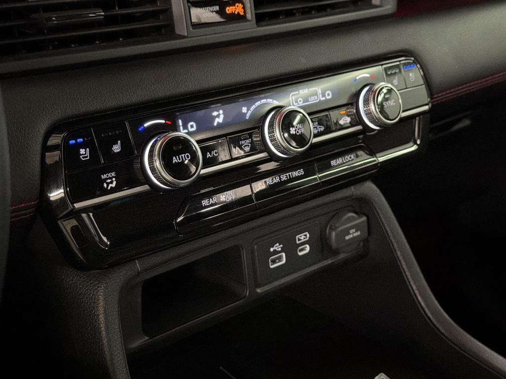 used 2025 Honda Pilot car, priced at $48,598