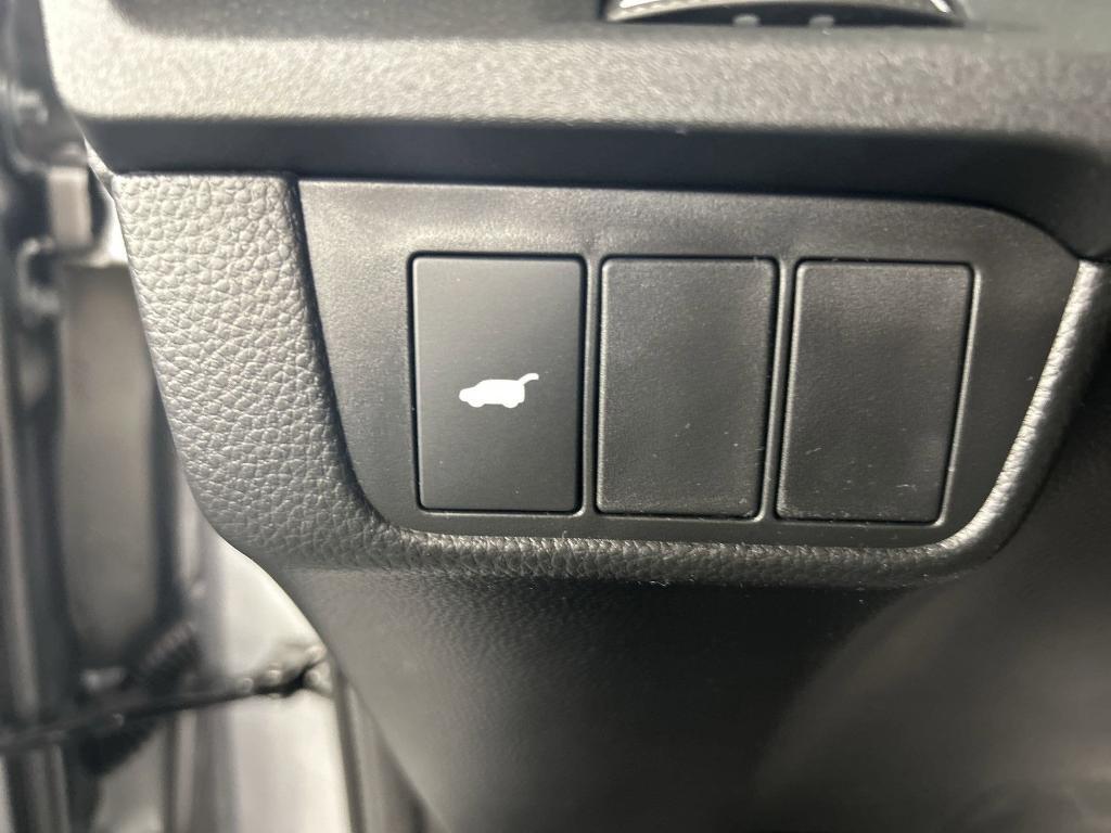 new 2026 Honda CR-V Hybrid car, priced at $39,892