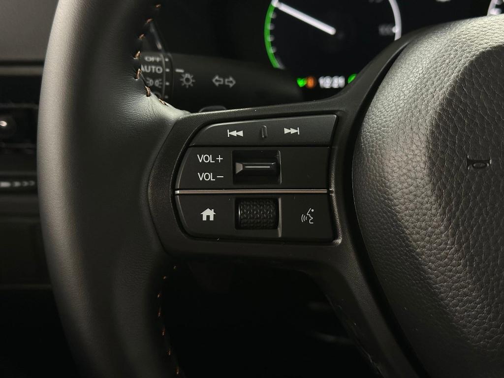 new 2026 Honda CR-V Hybrid car, priced at $35,731