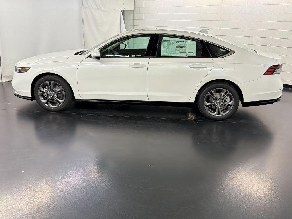 new 2026 Honda Accord Hybrid car, priced at $35,828