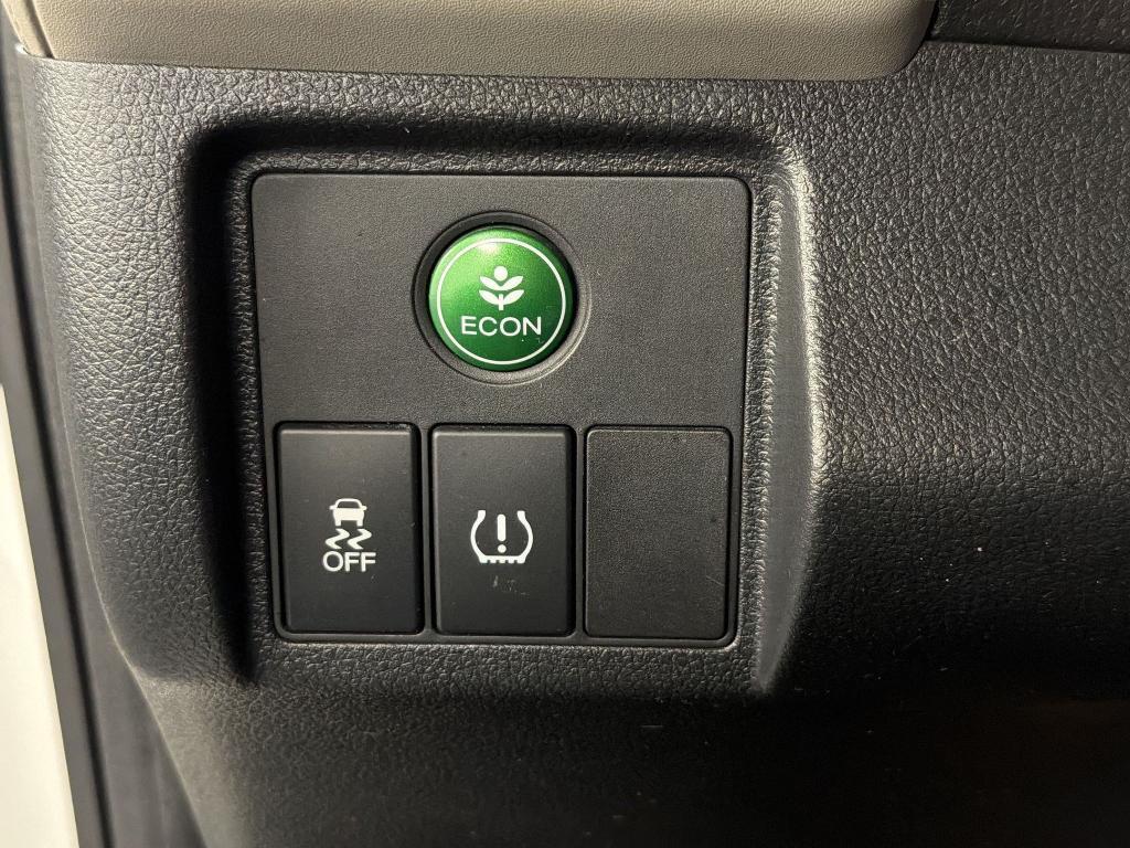 used 2022 Honda HR-V car, priced at $15,097