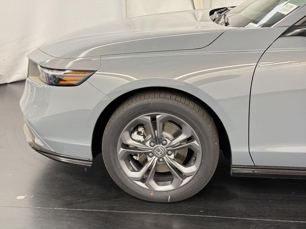 new 2026 Honda Accord Hybrid car, priced at $35,828