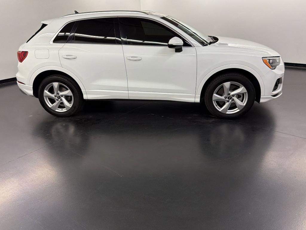 used 2022 Audi Q3 car, priced at $22,097