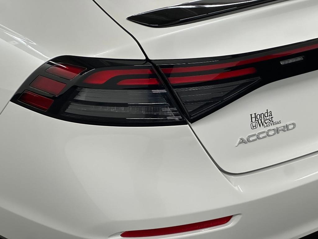 new 2025 Honda Accord Hybrid car, priced at $34,021