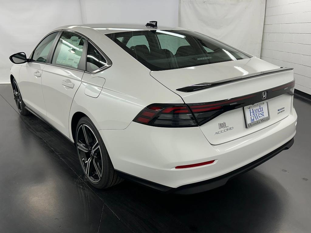 new 2025 Honda Accord Hybrid car, priced at $34,021
