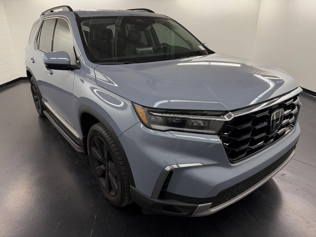 used 2023 Honda Pilot car, priced at $38,498