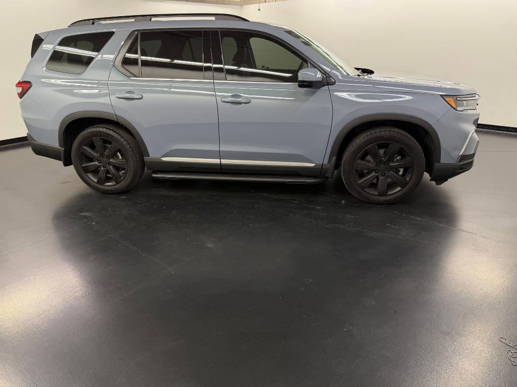 used 2023 Honda Pilot car, priced at $38,498