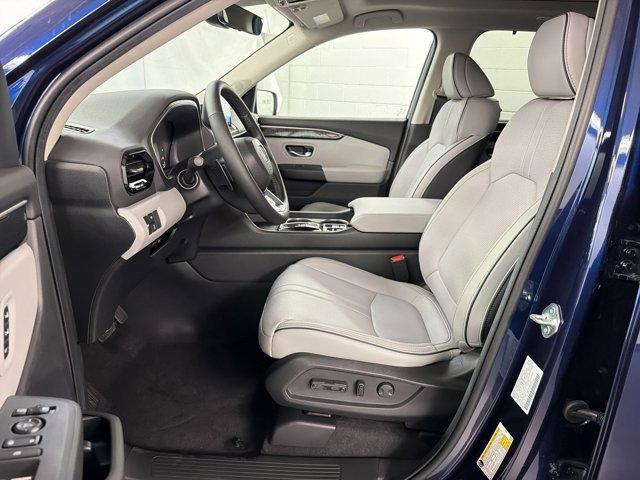 new 2025 Honda Pilot car, priced at $54,575
