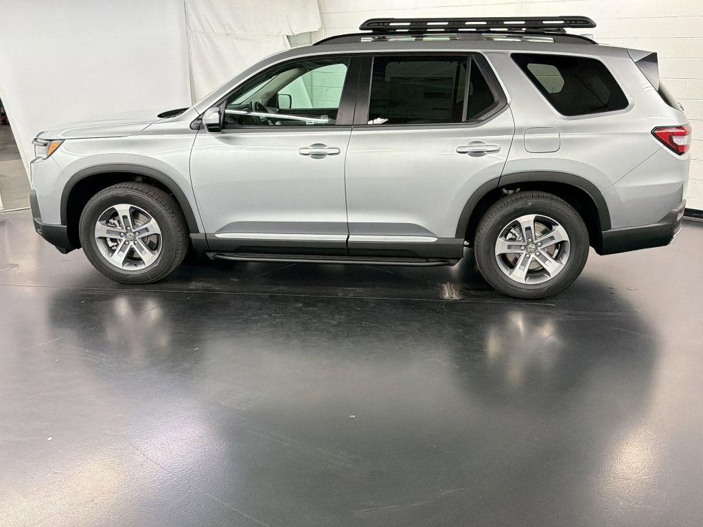 new 2026 Honda Pilot car, priced at $46,044