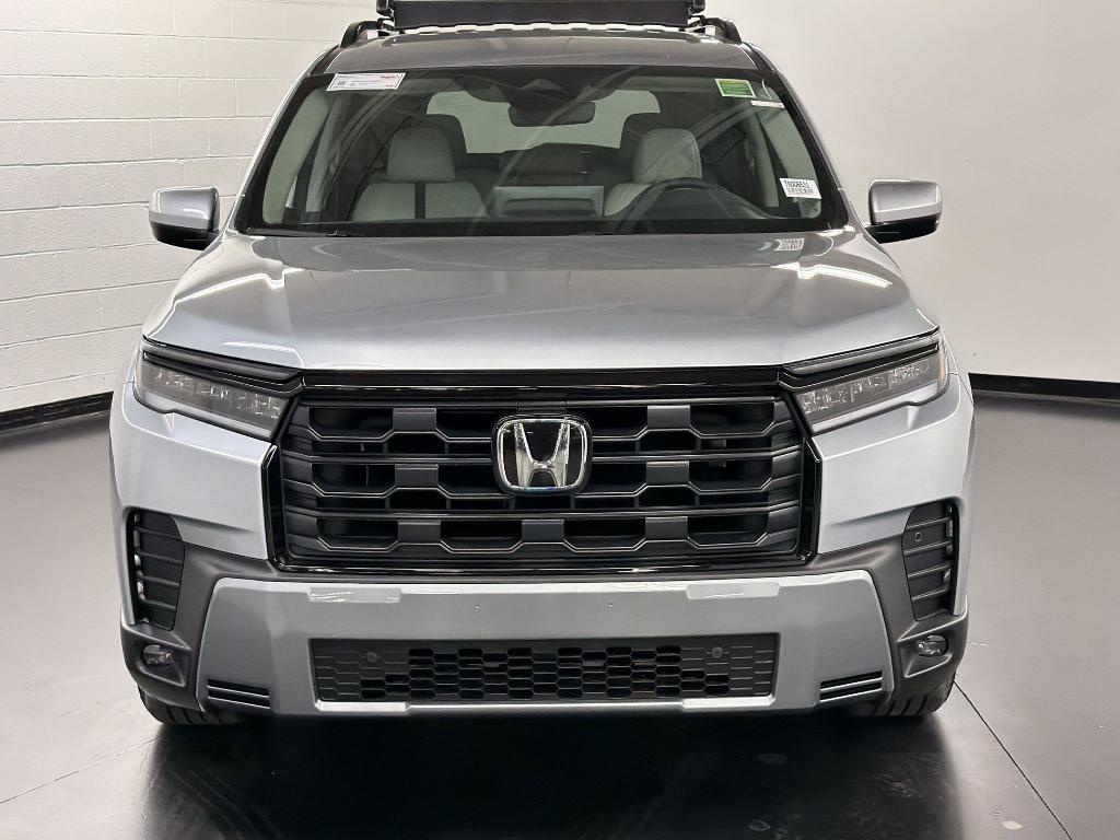 new 2026 Honda Pilot car, priced at $46,044