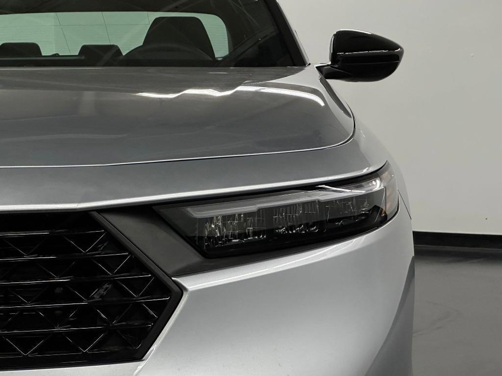 new 2026 Honda Accord Hybrid car, priced at $33,724