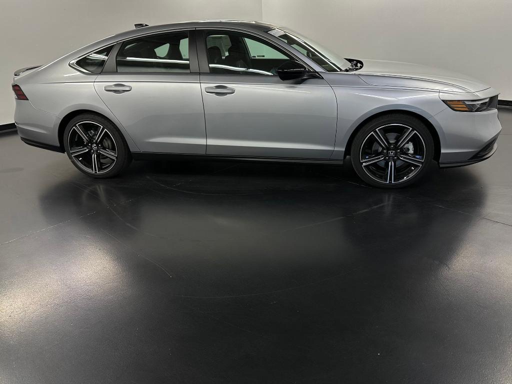 new 2026 Honda Accord Hybrid car, priced at $33,724