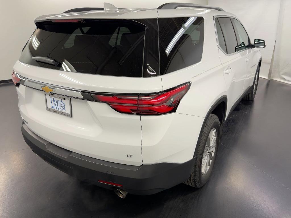used 2023 Chevrolet Traverse car, priced at $26,796
