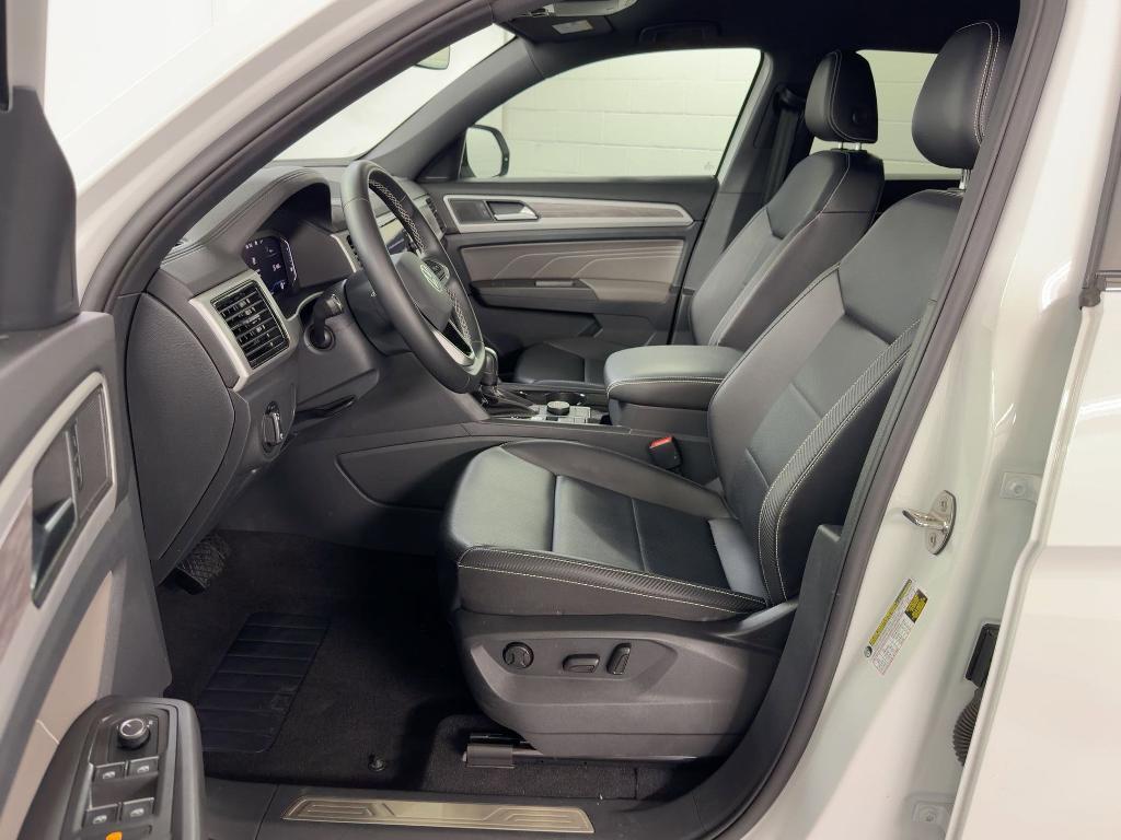 used 2022 Volkswagen Atlas Cross Sport car, priced at $24,999