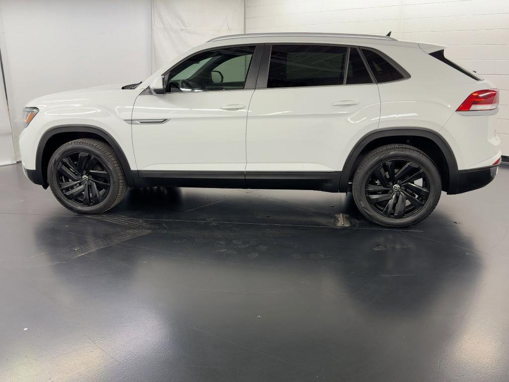 used 2022 Volkswagen Atlas Cross Sport car, priced at $24,999